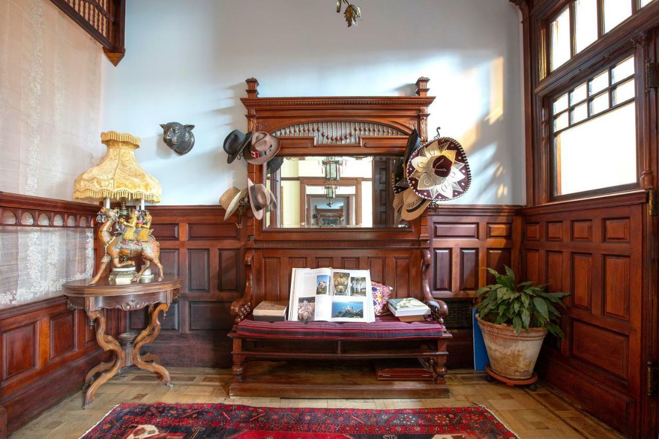 Gasthuis Manhattan Guest Suites 3*